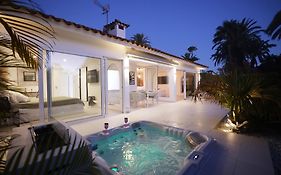 Sun Club P65 Premium Bungalow